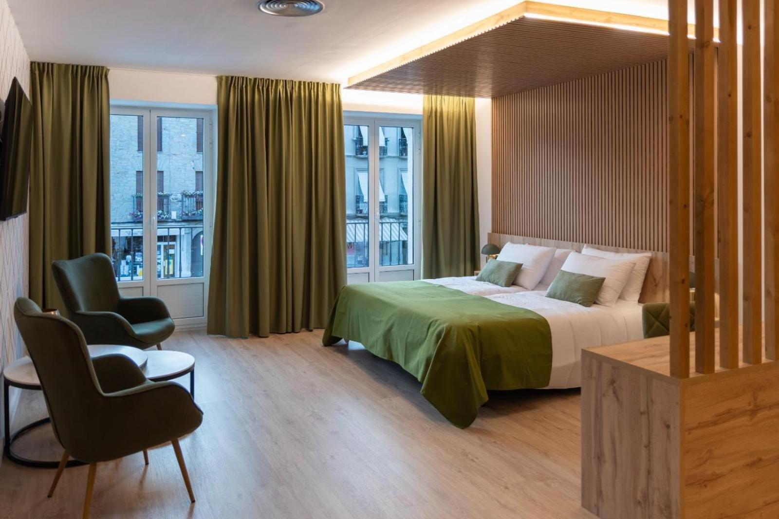 Hotel & Restaurante El Casino Villafranca Del Bierzo Ngoại thất bức ảnh