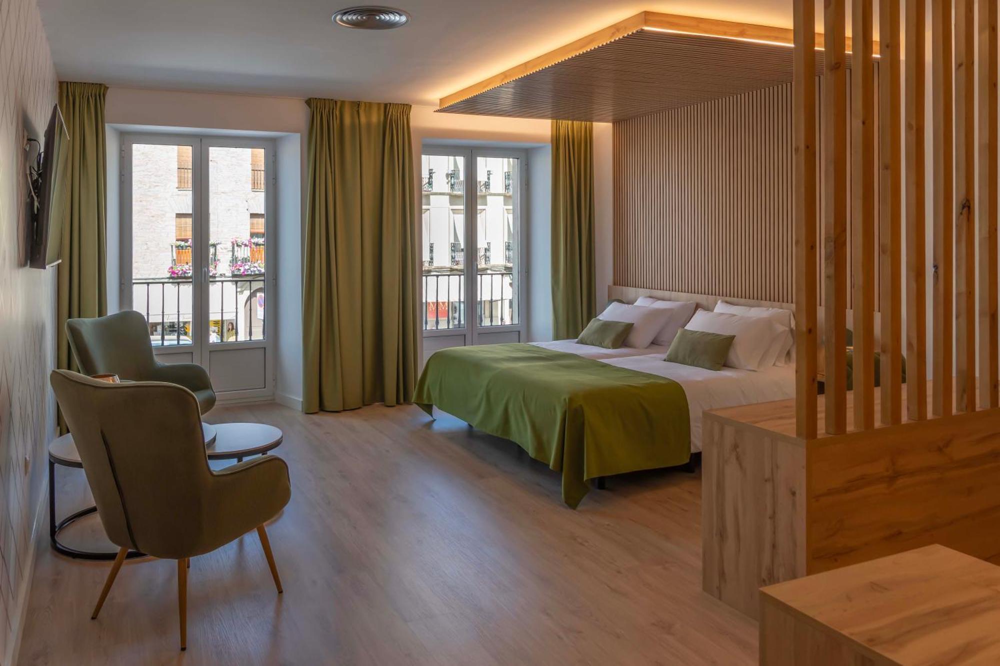 Hotel & Restaurante El Casino Villafranca Del Bierzo Ngoại thất bức ảnh